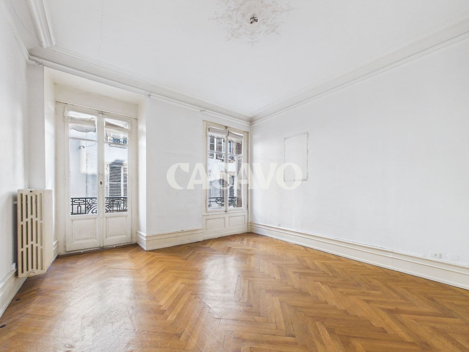 Trois pièces de 86 m² au cœur historique, photo 6