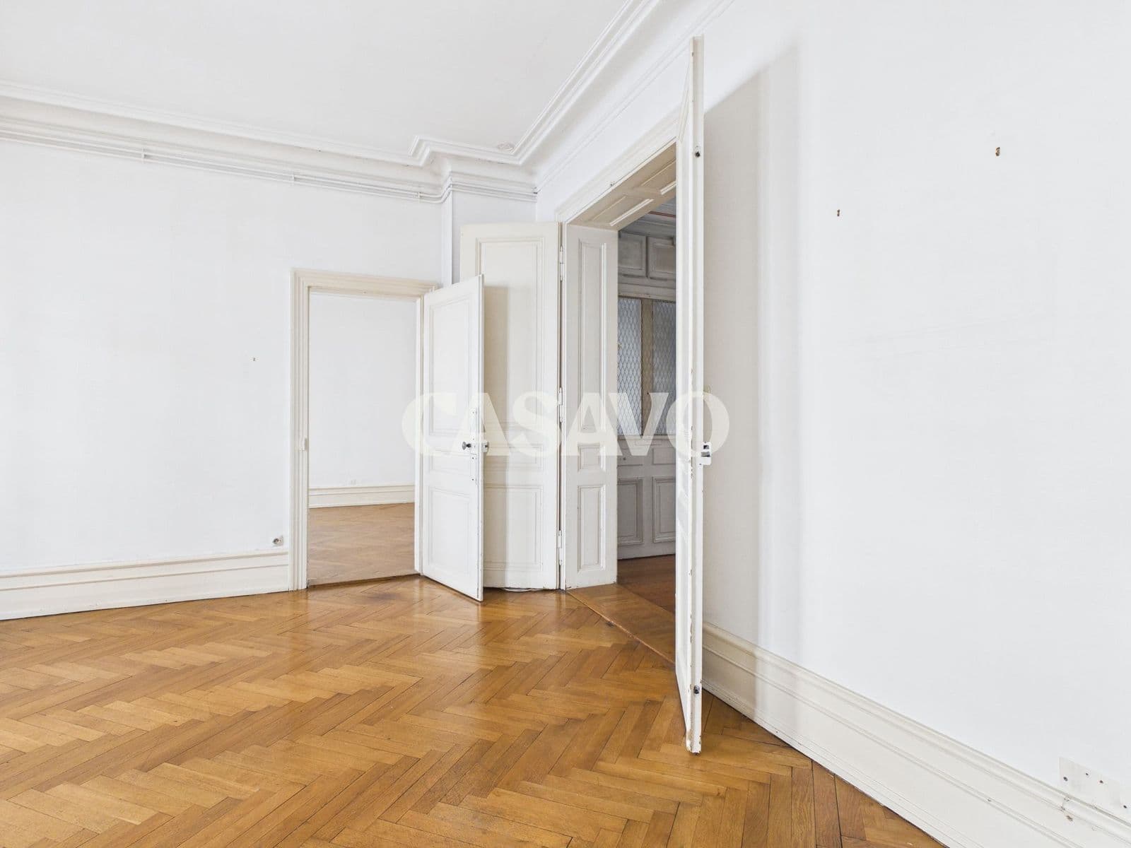 Trois pièces de 86 m² au cœur historique, photo 8